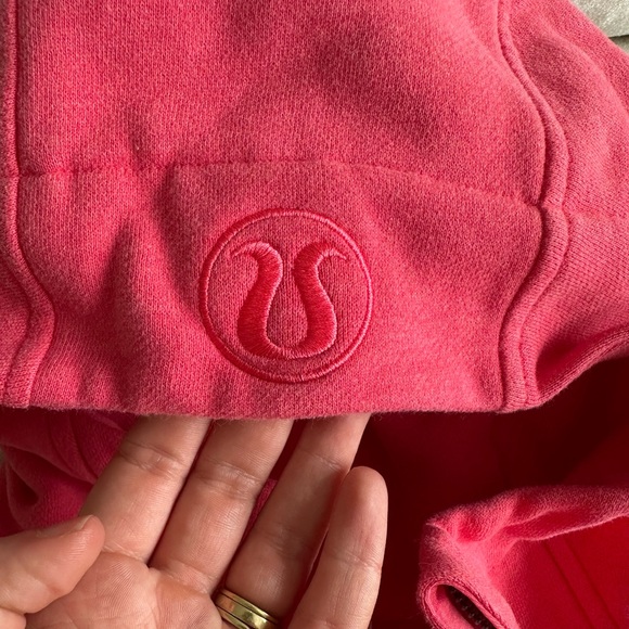 Lululemon Scuba Hoodie Light Cotton Fleece in Glossy - Picture 9 of 13
